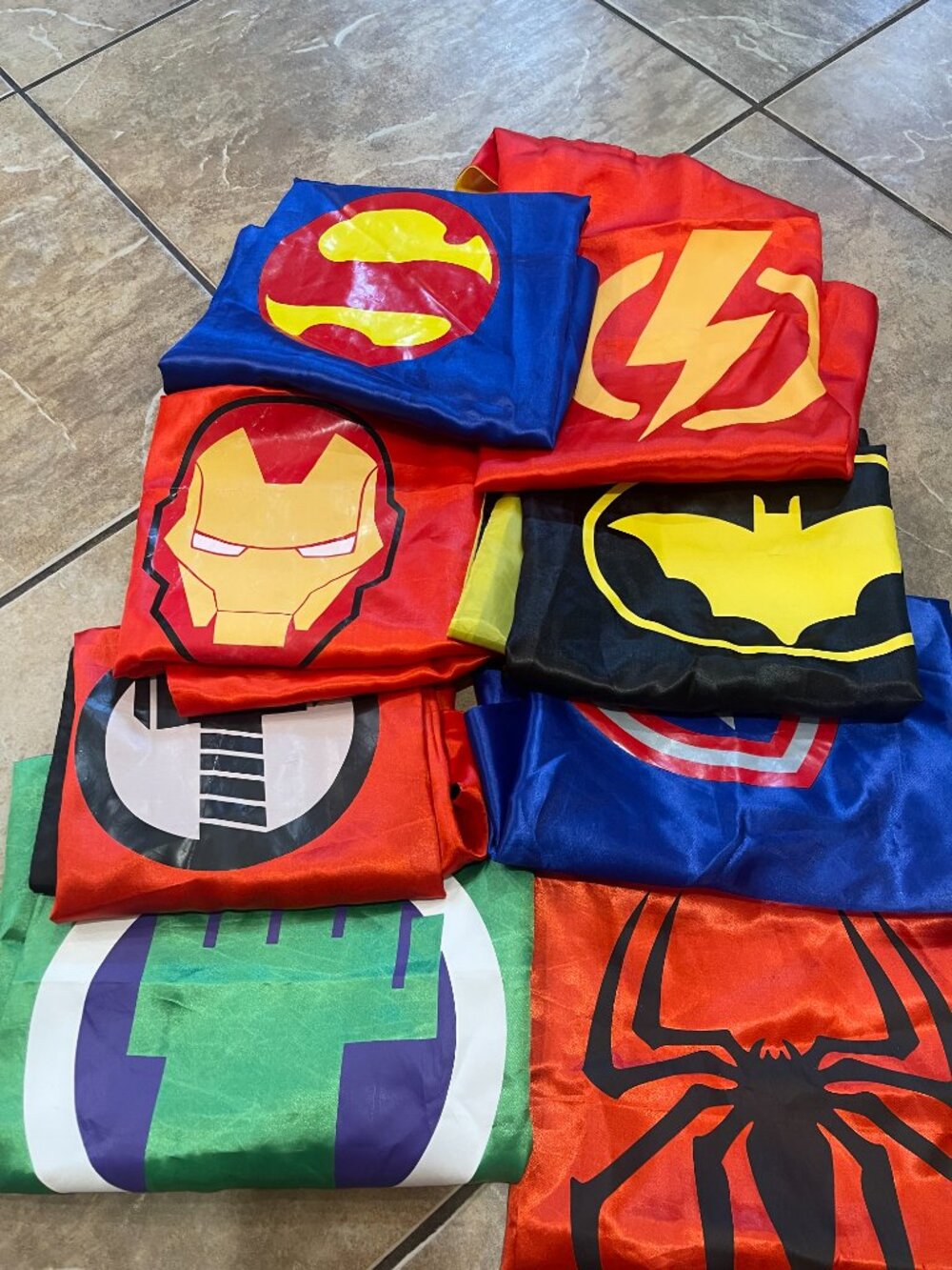 12 Piece Kids Marvel DC Superhero Costume Cape Shirt Dress Up Lot - Picture 2 of 12